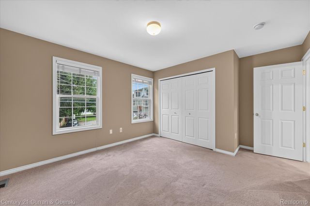 3813 Rochester Road, Royal Oak, MI 48073