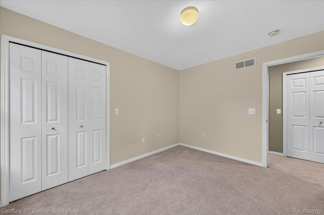 3813 Rochester Road, Royal Oak, MI 48073