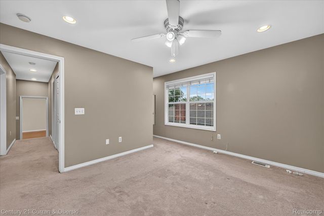 3813 Rochester Road, Royal Oak, MI 48073