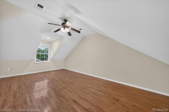 3813 Rochester Road, Royal Oak, MI 48073