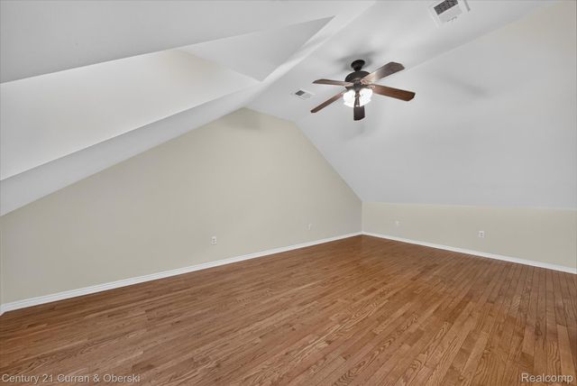 3813 Rochester Road, Royal Oak, MI 48073
