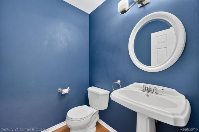 3813 Rochester Road, Royal Oak, MI 48073