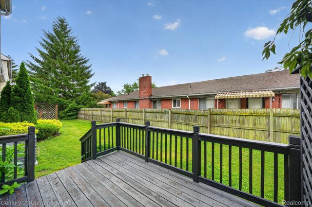 3813 Rochester Road, Royal Oak, MI 48073