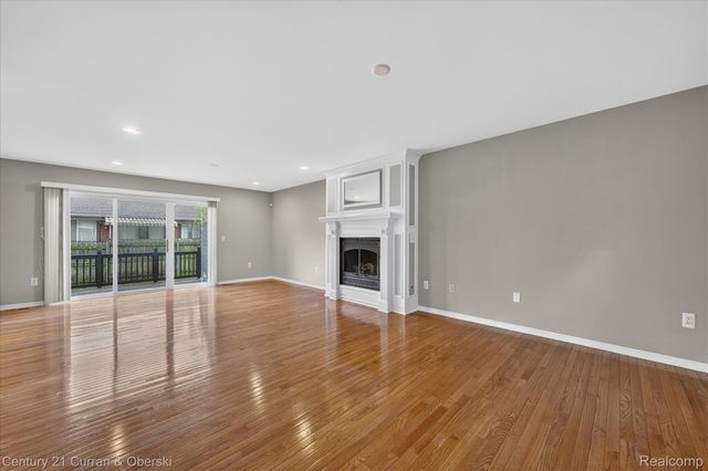 3813 Rochester Road, Royal Oak, MI 48073