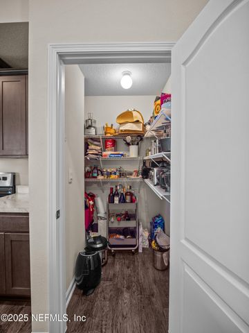 6512 BUCKING BRONCO Drive, Jacksonville, FL 32234