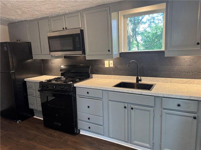 527 Lenora Street, Lincoln Larimer, PA 15206