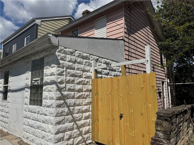 527 Lenora Street, Lincoln Larimer, PA 15206