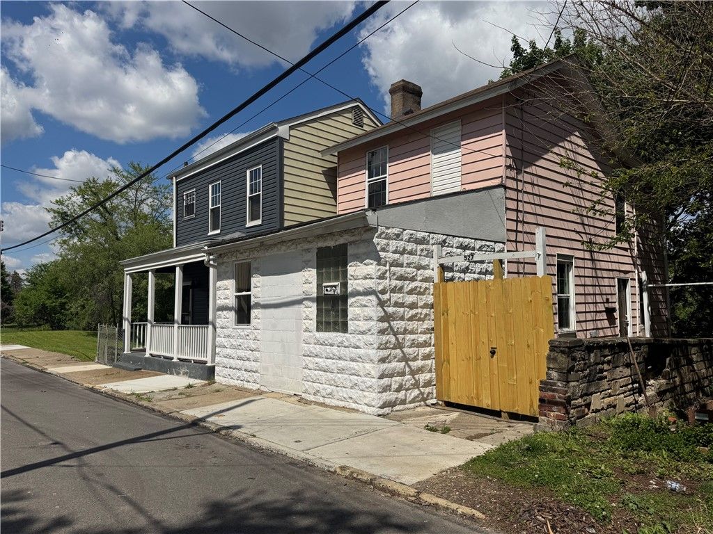 527 Lenora Street, Lincoln Larimer, PA 15206