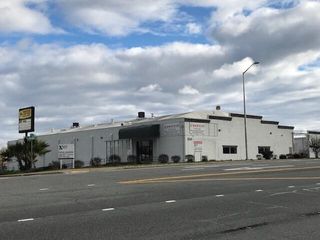 3541 S Market Street, Redding, CA 96001