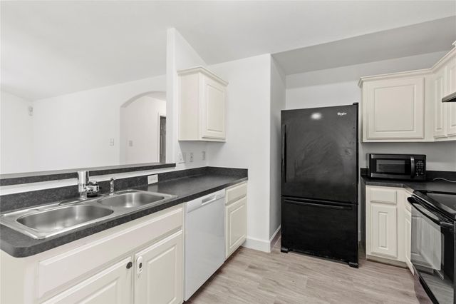 4303 Sunflower Creek Lane, Richmond, TX 77469