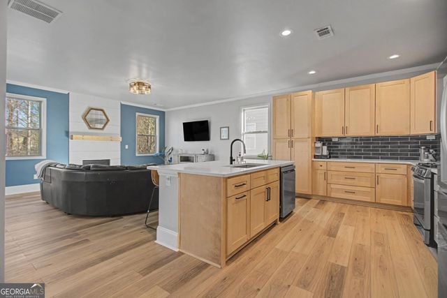 6730 Big Sky Drive, Flowery Branch, GA 30542