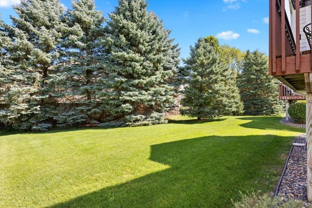 10154 Country Club Curve, Woodbury, MN 55129