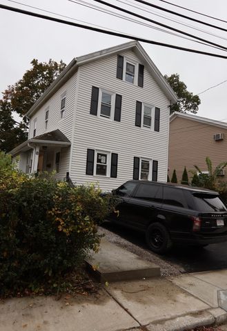 8 Curve St, Newton, MA 02465