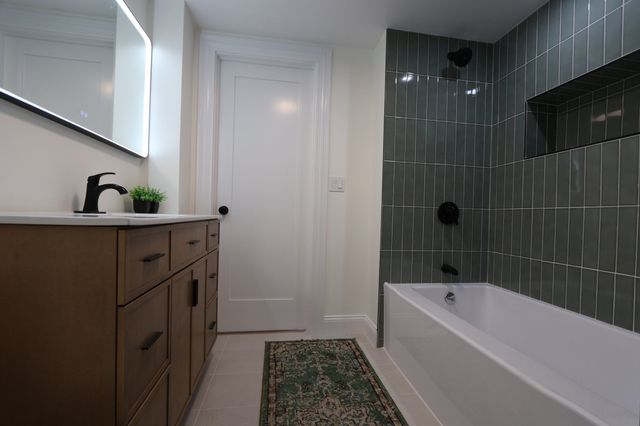 8 Curve St, Newton, MA 02465