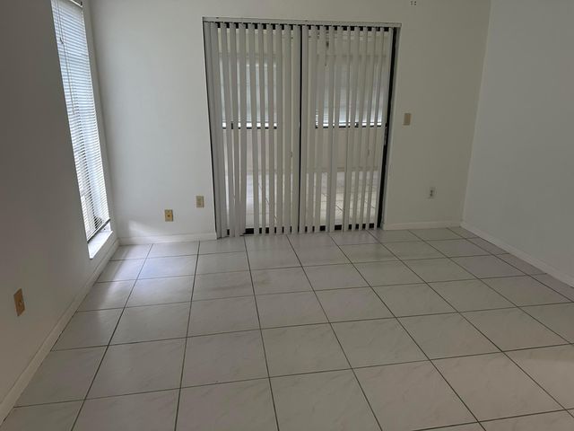 6049 Olivewood Circle, Greenacres, FL 33463