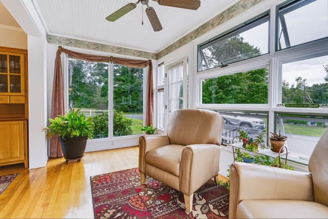 32 East Street, Southampton, MA 01073