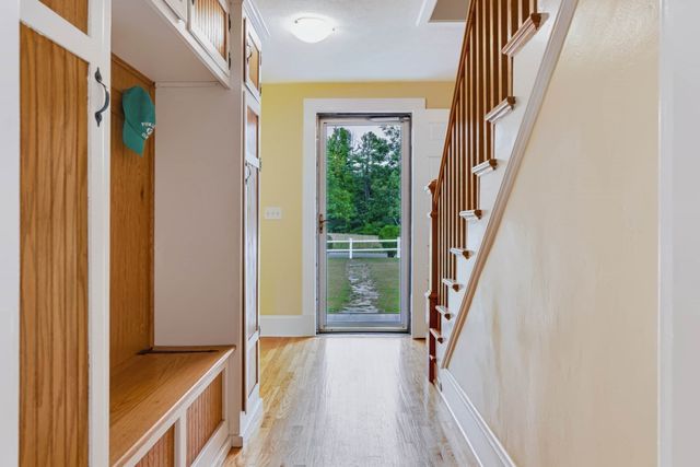 32 East Street, Southampton, MA 01073