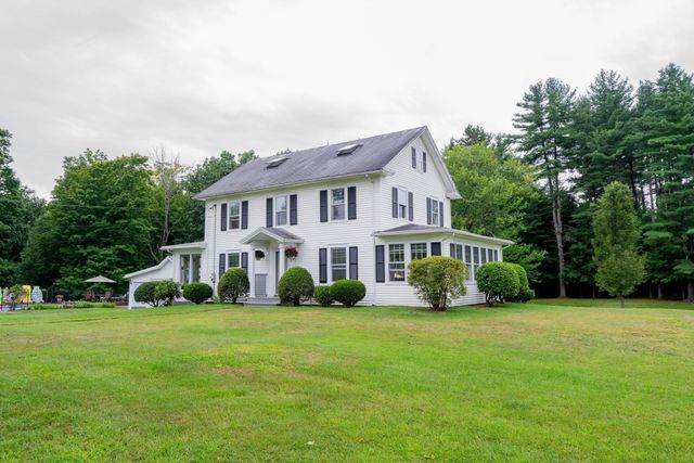 32 East Street, Southampton, MA 01073