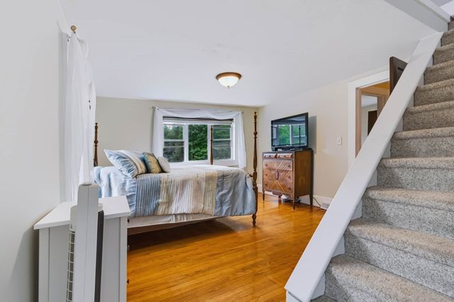 32 East Street, Southampton, MA 01073