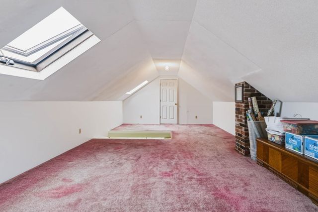 32 East Street, Southampton, MA 01073