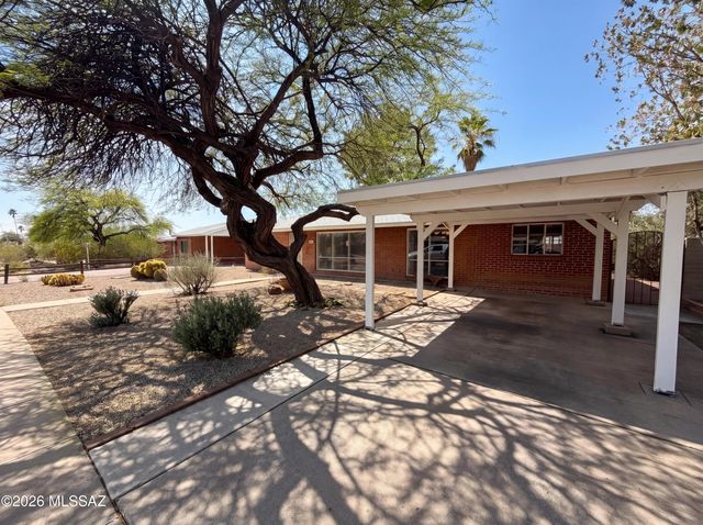 6611 E Julia Street, Tucson, AZ 85710