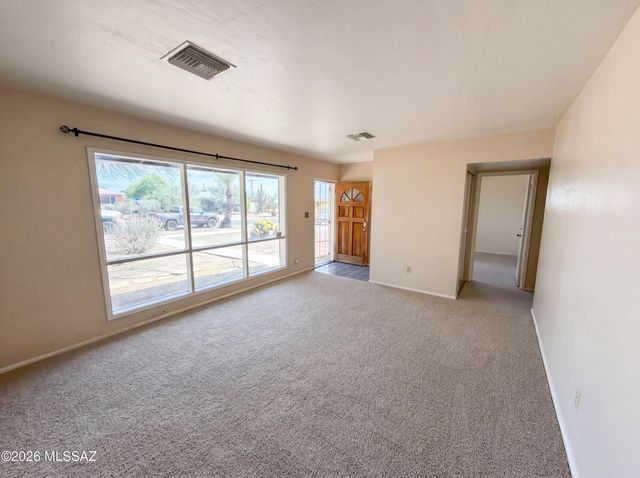 6611 E Julia Street, Tucson, AZ 85710