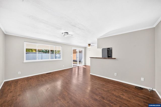 1380 Westwood Dr, Stayton, OR 97383