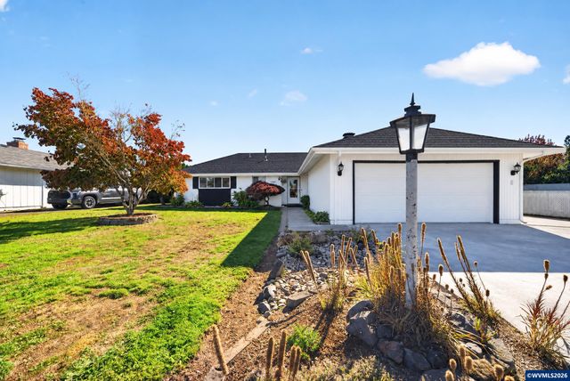 1380 Westwood Dr, Stayton, OR 97383
