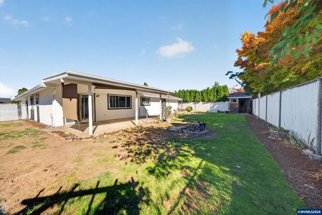 1380 Westwood Dr, Stayton, OR 97383