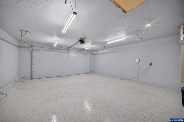 1380 Westwood Dr, Stayton, OR 97383