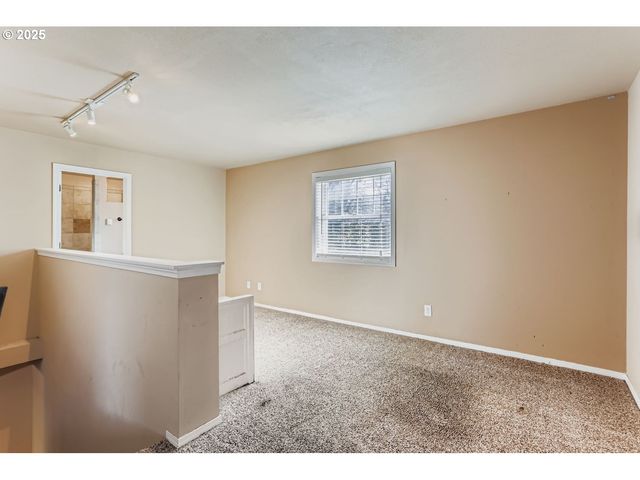 9310 Se LINWOOD Ave, Milwaukie, OR 97222