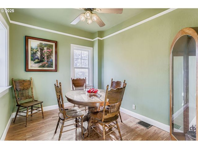 9310 Se LINWOOD Ave, Milwaukie, OR 97222