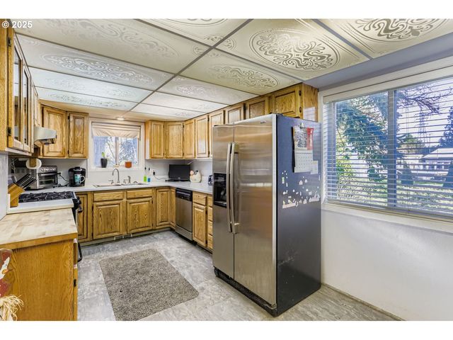 9310 Se LINWOOD Ave, Milwaukie, OR 97222