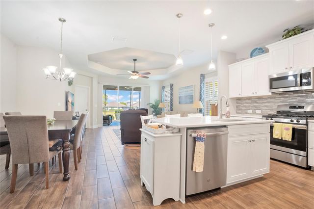 13541 CIRCA CROSSING DRIVE, Lithia, FL 33547