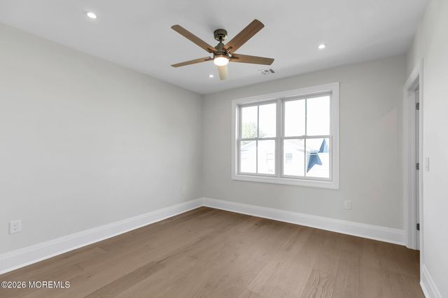 32 Shrewsbury Drive, Monmouth Beach, NJ 07750