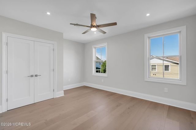 32 Shrewsbury Drive, Monmouth Beach, NJ 07750