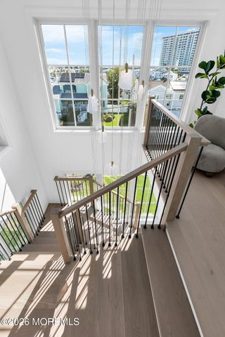 32 Shrewsbury Drive, Monmouth Beach, NJ 07750
