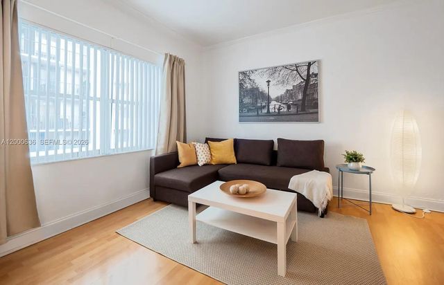 2615 Collins Ave 37, Miami Beach, FL 33140