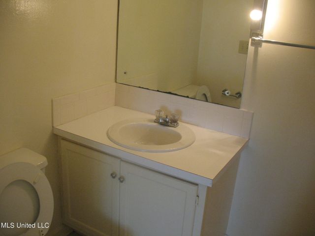 910 Morningside Street, A, Jackson, MS 39202