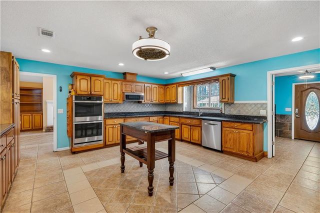 1153 Jake Lucas Road NE, Ludowici, GA 31316