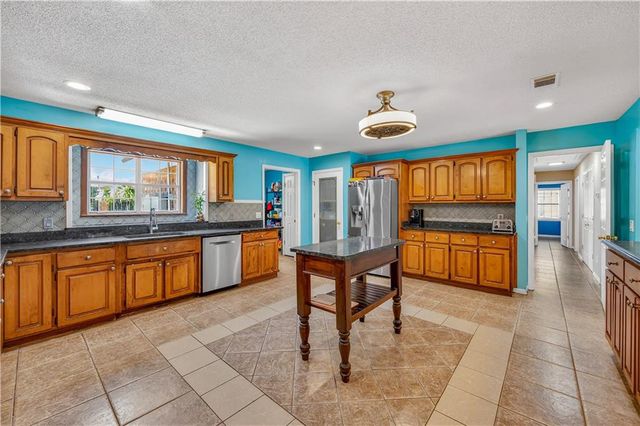 1153 Jake Lucas Road NE, Ludowici, GA 31316