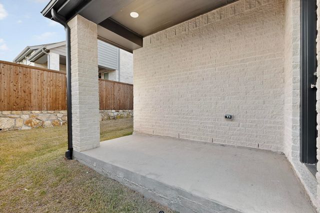 1232 Newport Street, Sherman, TX 75090