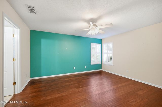 1014 BASS HARBOR Drive, Jacksonville, FL 32225