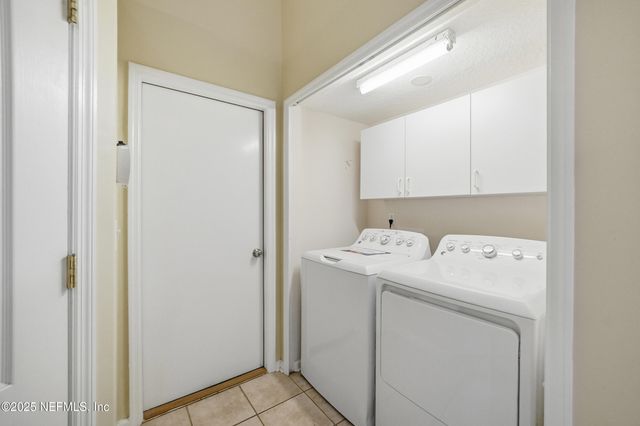 1014 BASS HARBOR Drive, Jacksonville, FL 32225