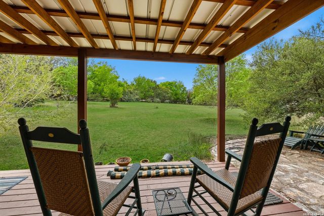 414 Schryver St, Boerne, TX 78006