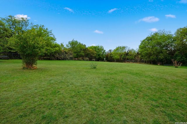 414 Schryver St, Boerne, TX 78006