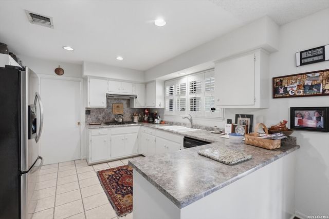 414 Schryver St, Boerne, TX 78006