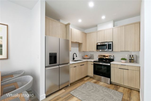 1023 E 28th, Los Angeles, CA 90011
