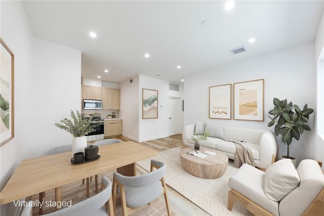 1023 E 28th, Los Angeles, CA 90011