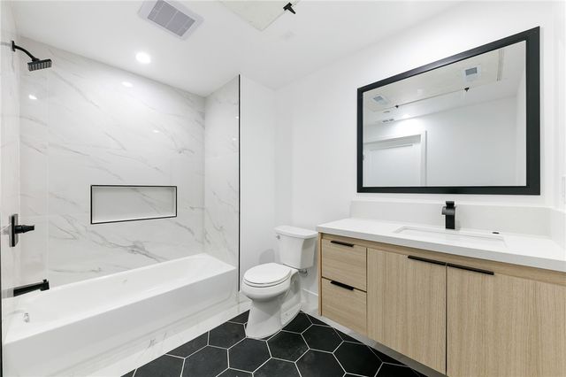 1023 E 28th, Los Angeles, CA 90011